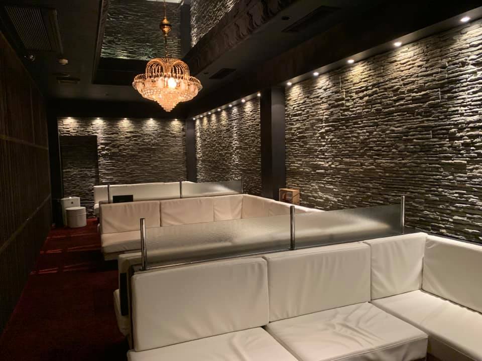 Dualさん、「エコキメラ」の施工完了済のシールを貼らせて頂きました。